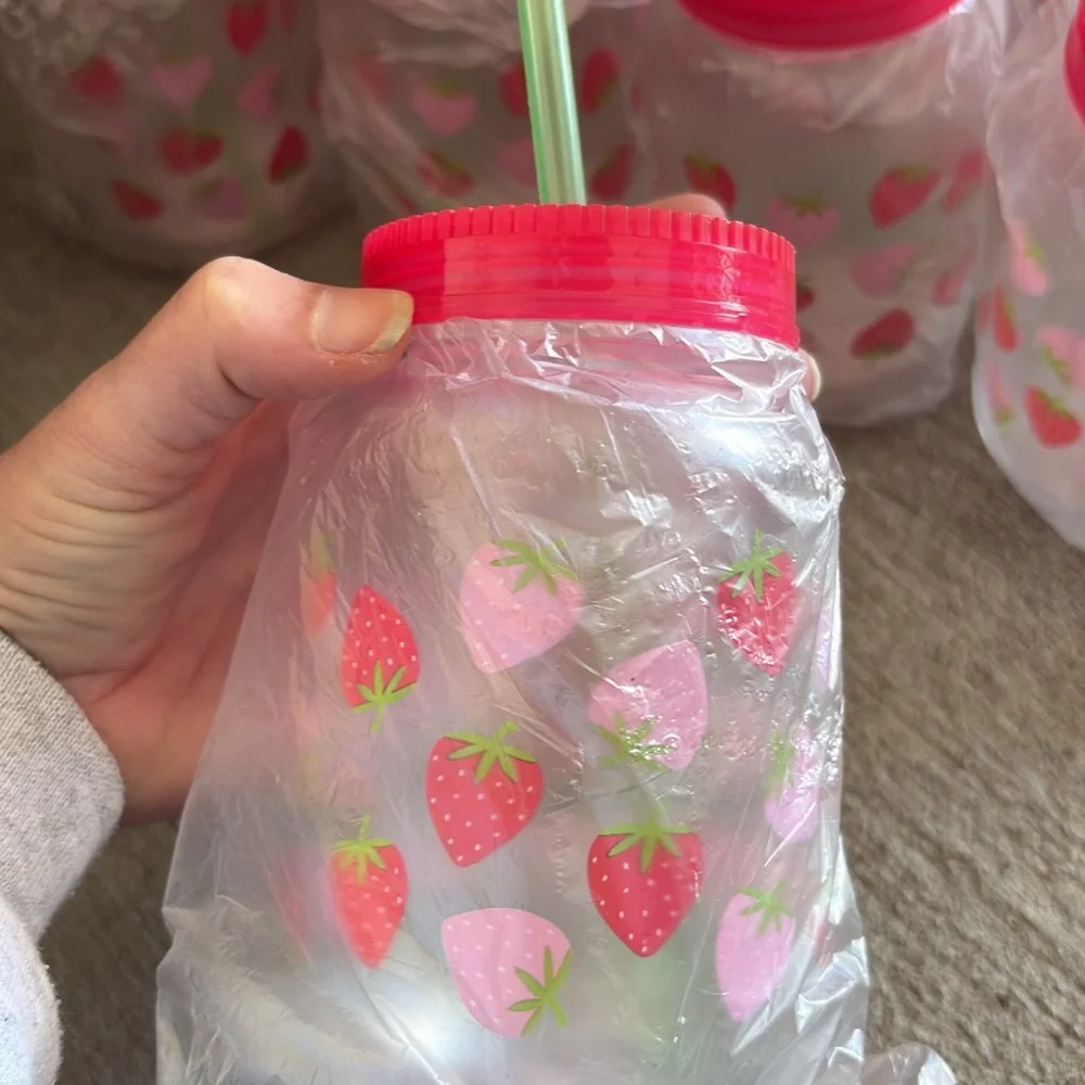 9 Strawberry-Themed Party Cups with Red Lids and Straws